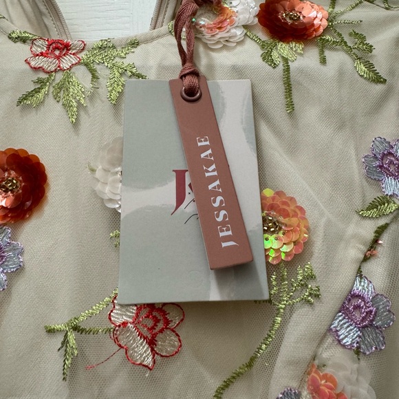 Floral Embroidered Dress - Picture 4 of 8